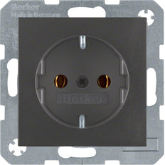 Hager Berker S.1/B.3/B.7 Wall Outlet (WCD Switchgear) - 47431606