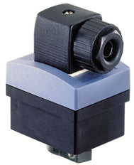 Paddle wheel flow meter electronics, pulse output (requires S030 fitting) - Bürkert SE30 - 554723