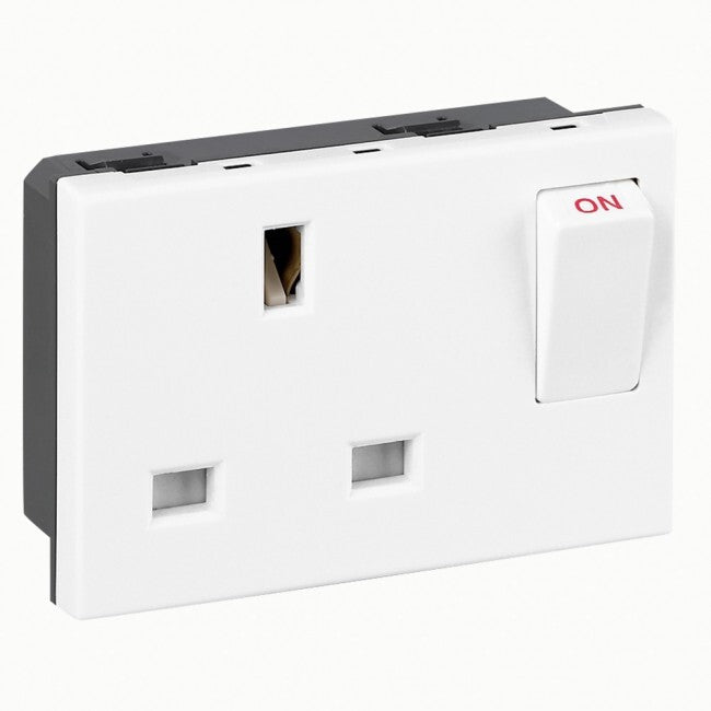 Legrand Arteor Wall Outlet (WCD Switchgear) - 572130 [5 Pieces]