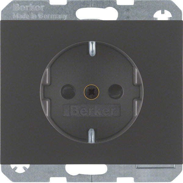 Hager Berker K.1/K.5 Wall Outlet (WCD Switchgear) - 47357006