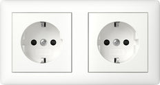 Gira Dual SCHUKO Socket With Safety Plus System 55 - 478604